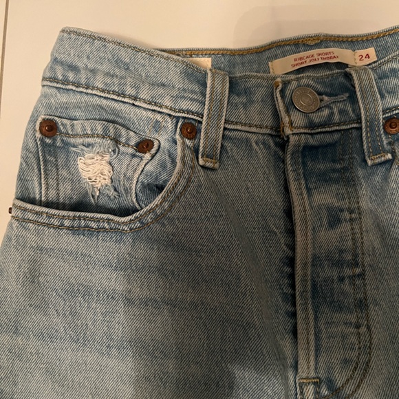 Levi’s ribcage shorts - Picture 2 of 7